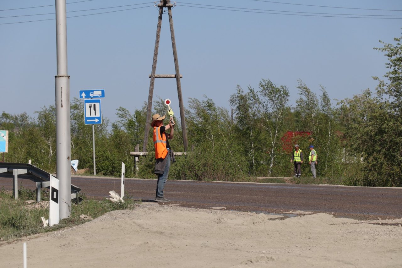 ПЕРВЫЙ ЗАММИНИСТРА ТРАНСПОРТА ОСМОТРЕЛ ОБЪЕКТЫ «РИК АВТОДОР» И ВРУЧИЛ НАГРАДУ ВОДИТЕЛЮ КУЗЬМИНУ