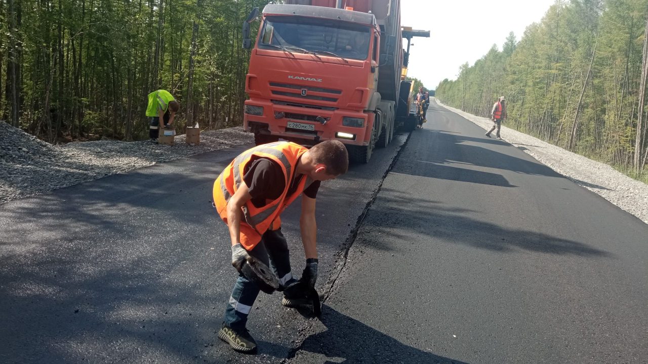 СТРОИТЕЛИ И ХРАНИТЕЛИ СЕВЕРНЫХ ТРАСС. «КОЛЫМА» И МЕЧТЫ